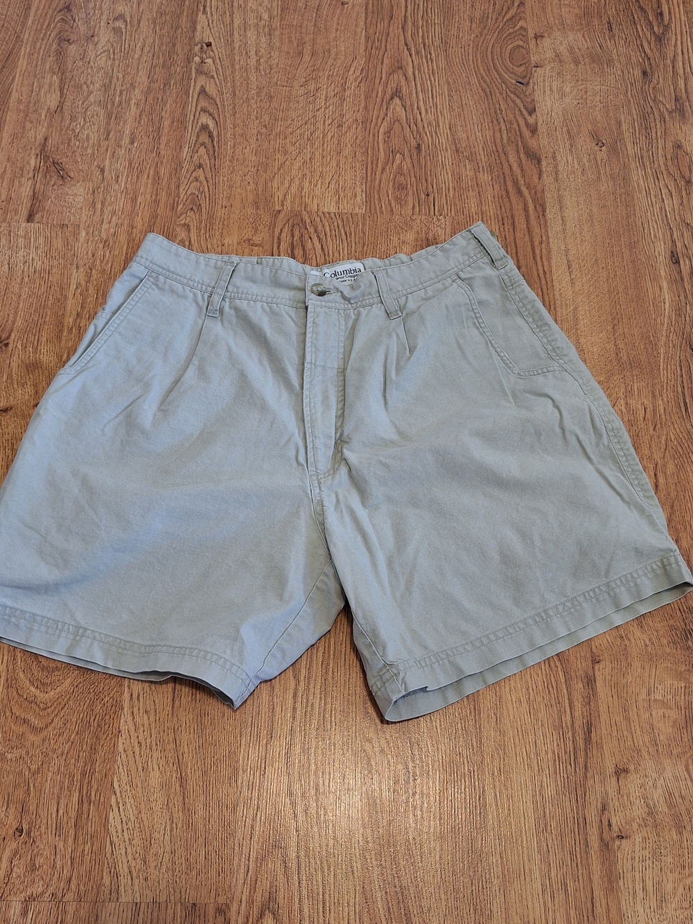 Columbia Womens Light Khaki Casual Shorts